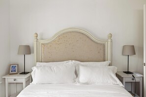 1 sovrum, skrivbord, gratis wi-fi och sängkläder