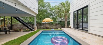 Guest House + Shared Pool - Eastside Palm Flat!