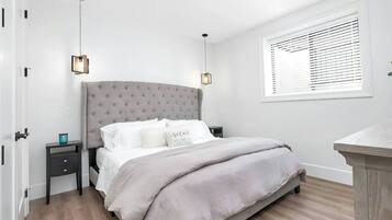 2 Schlafzimmer, Schreibtisch, Bügeleisen/Bügelbrett, kostenloses WLAN