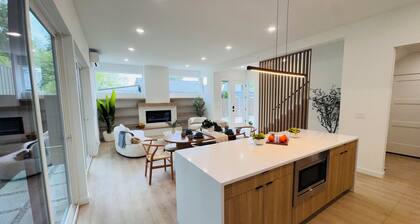 Brand New Architecture Gem 3BR House +SPA Bathroom