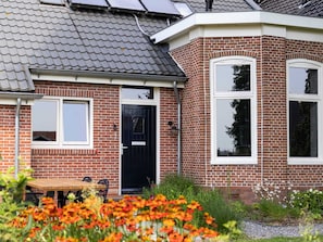 Front view (2) - Kiel Windeweer: endless view, Kiel Windeweer - Eindeloos uitzicht (Kiel-Windeweer)