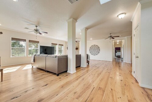 Whispering Vines Ranch-Serene Nature Retreat-Private 90-acre Escape