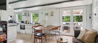 Lovely cottage close to beach and nature