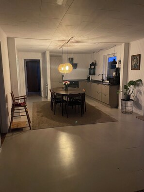 Fridge, microwave, oven, dishwasher - True summer charm by beach and dunes (Nexø)