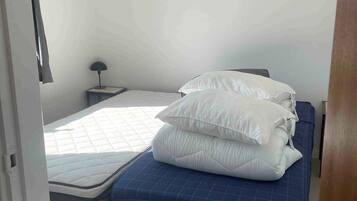 3 bedrooms, iron/ironing board, free WiFi