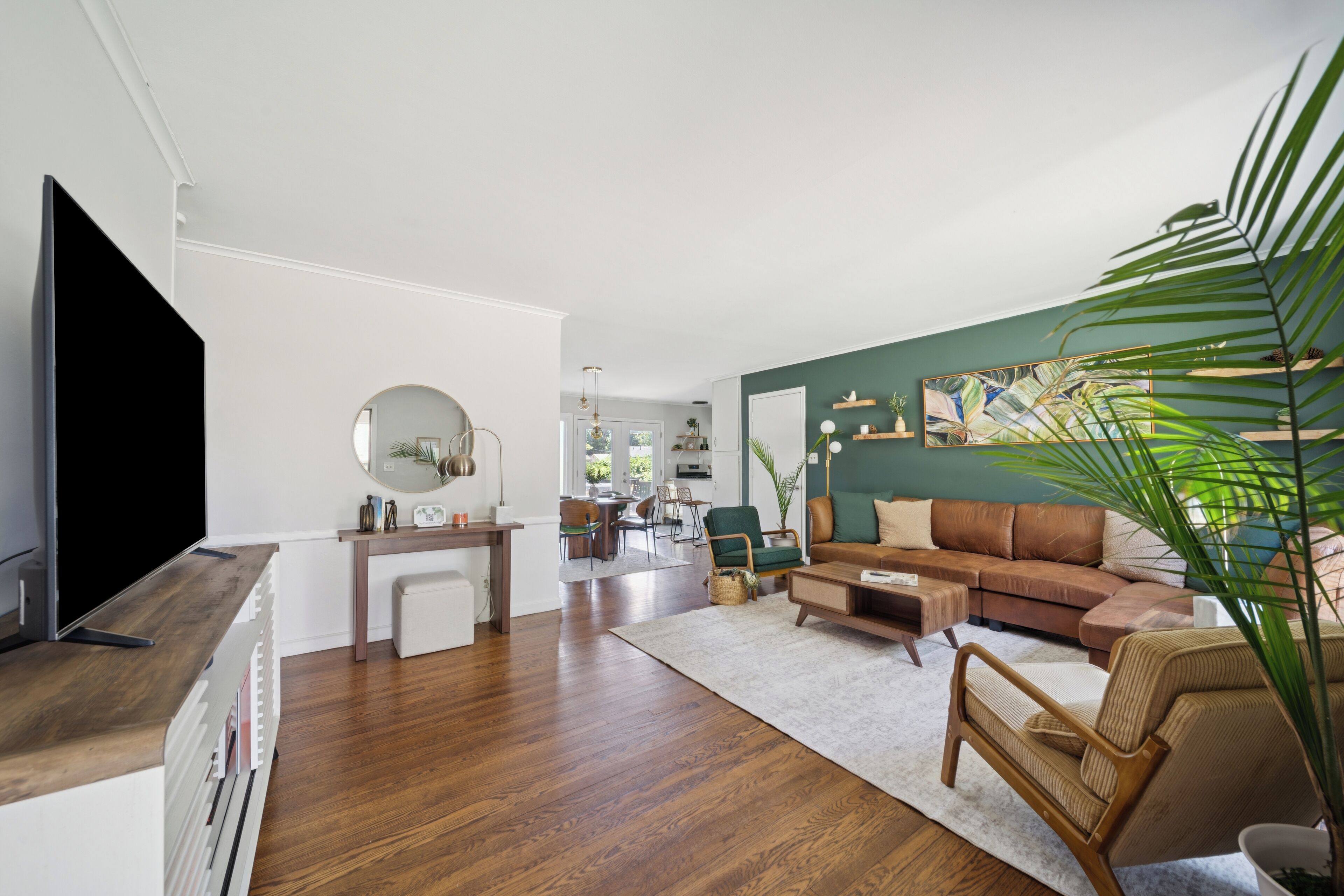 Earth & Echo-nature-inspired -  Themed Bedrooms + Firepit + Walk To Brookside - Tulsa, OK