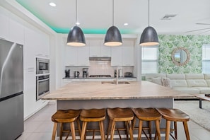 Fridge, microwave, oven, stovetop - The Perfect Villa with a beautiful Private Pool, Orlando Villa 6417 (Orlando)