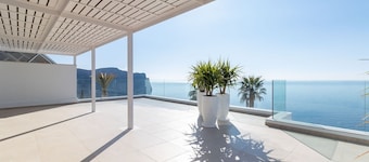 Book Mallorca Villa 1058: Unmatched Mediterranean Views