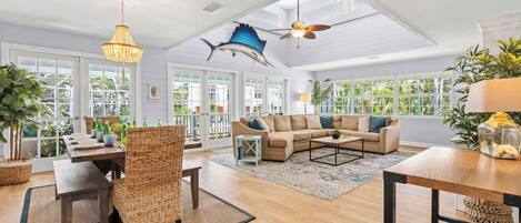 Smart-tv och ett bordtennisbord