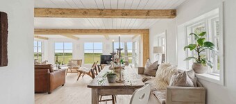 Cozy cottage with view of the Wadden Sea