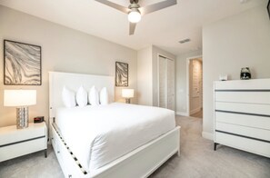 3 bedrooms, iron/ironing board, Internet, bed sheets