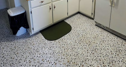 Cozy 1-bedroom apartment in safe Carthage neighborhood with WiFi