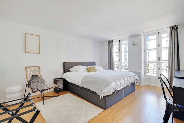 Apartment | 2 bedrooms, laptop workspace, iron/ironing board, bed sheets