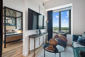Luxury Apartment, 1 Bedroom, Non Smoking, Executive Level | Living area