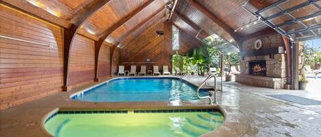 Innenpool, beheizter Pool