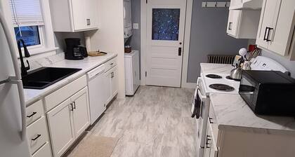 Cozy 2-bedroom apartment in lovely Rumford