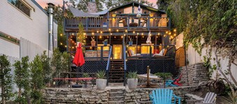 Chic LA Hideaway w/ Soaking Tub, Firepit Lounge & Tranquil Backyard