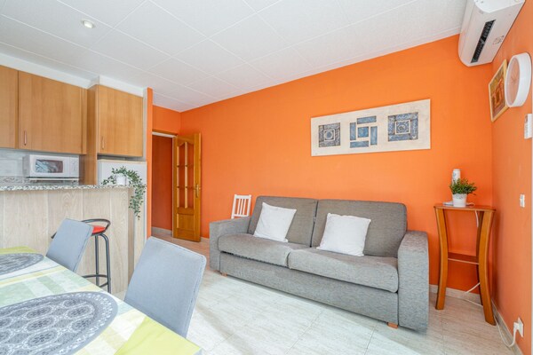 Apartment In Empuriabrava Near Sand Beach - Empuriabrava