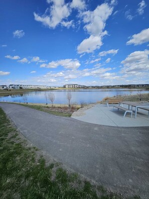 Property grounds - Guest House Near Calgary Airport (Airdrie)