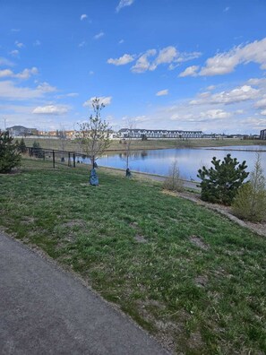 Property grounds - Guest House Near Calgary Airport (Airdrie)