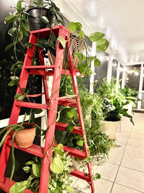 Interior - Sunshine Hideaway
6 mins to Warm Mineral Springs (North Port)