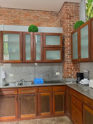 Fridge, microwave, coffee/tea maker, electric kettle