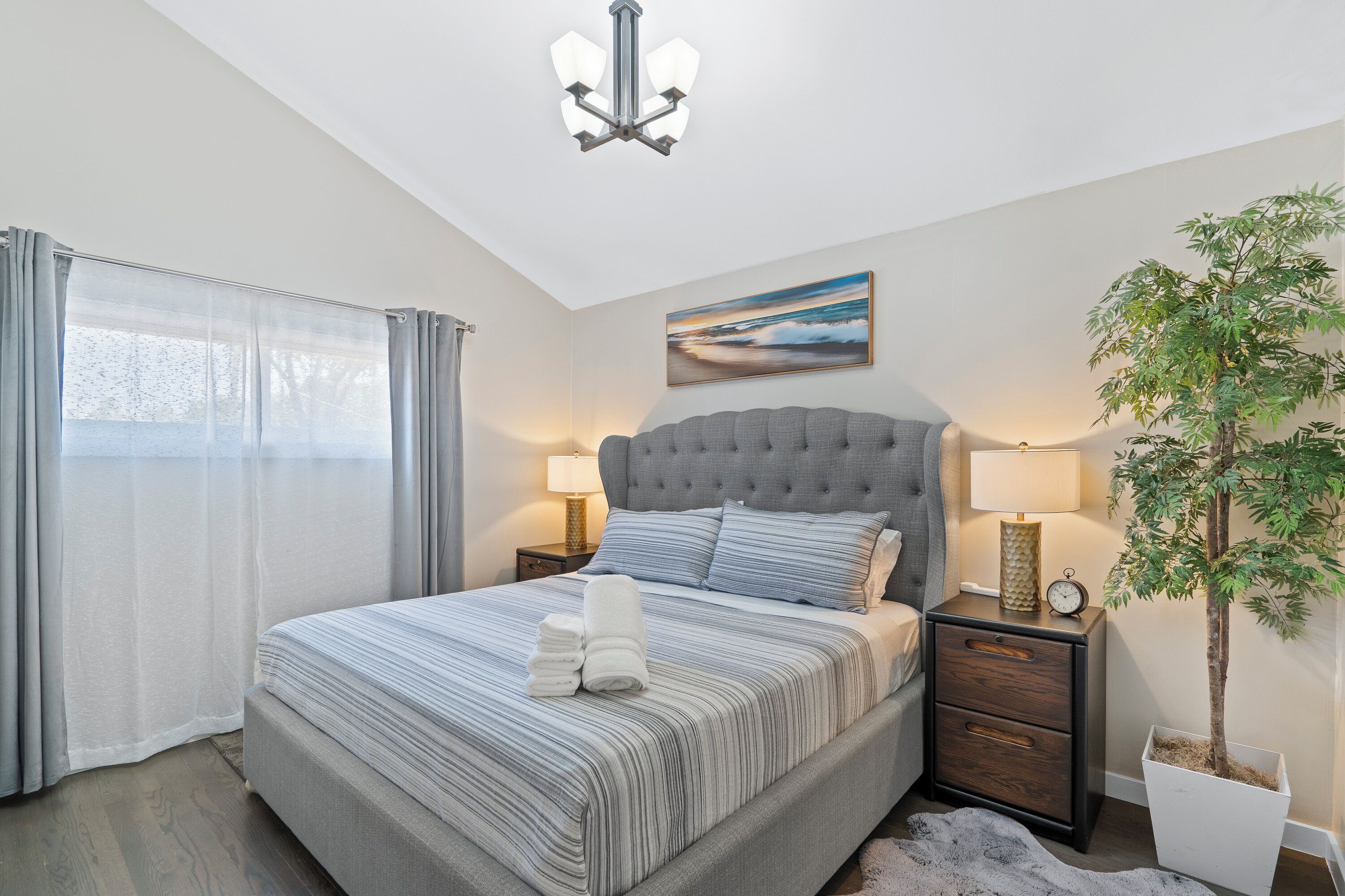 3 多间卧室、熨斗/熨衣板、WiFi、床单