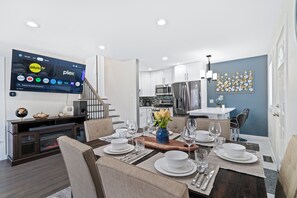 Dining - Charming 3BR/2BA Retreat in Villa Park – Comfort, Space & Convenience! (Villa Park)