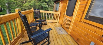 Walnut Cabin at Lost Trails