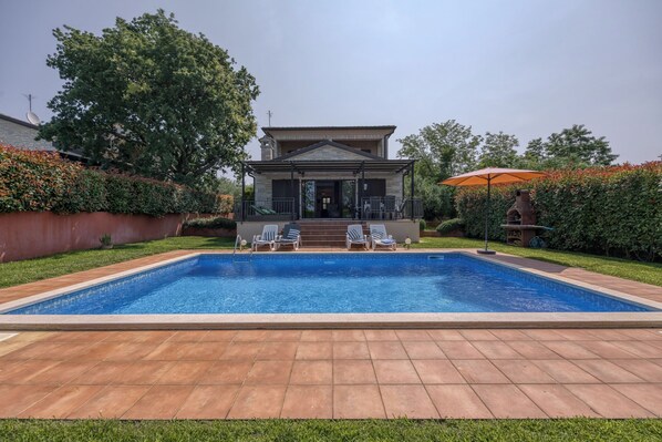 Pool - Villa Kristina with Pool, Tar, Croatia (Tar)
