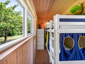 3 bedrooms, WiFi
