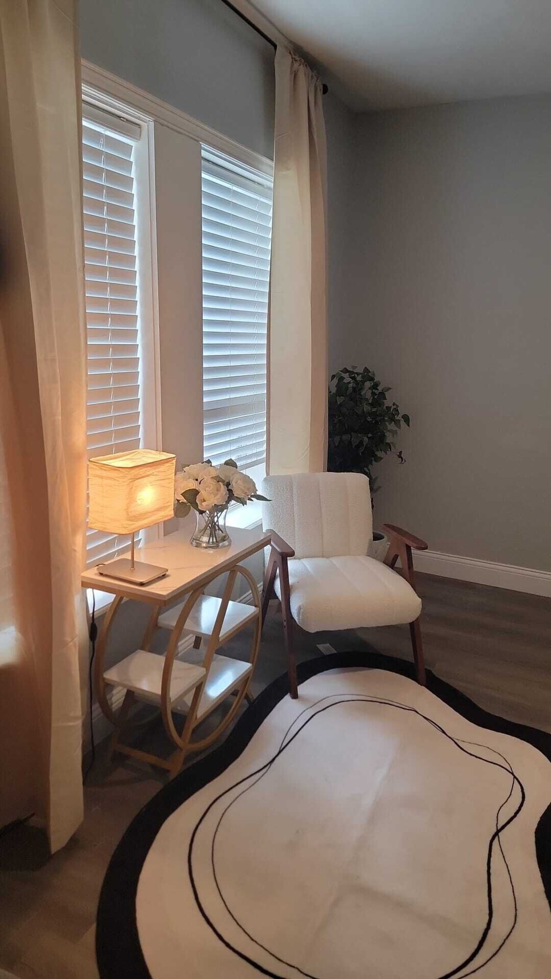 Photo 11 of Tranquil 2-bedroom pet friendly Apt mins from Downtown & Med. Center with WiFi