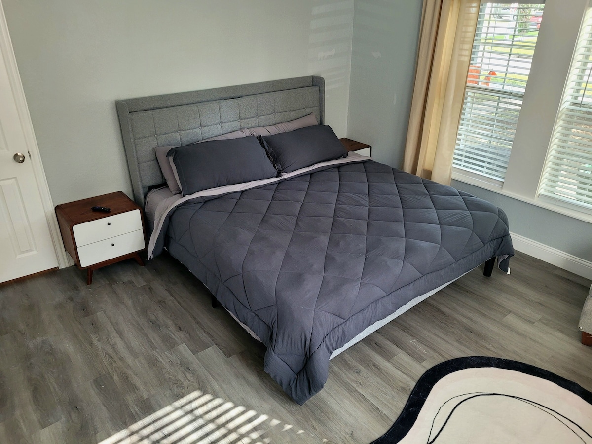Photo 35 of Tranquil 2-bedroom pet friendly Apt mins from Downtown & Med. Center with WiFi