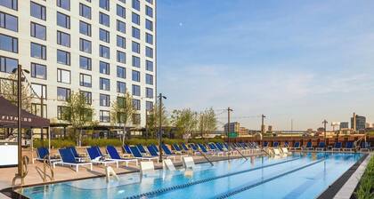 Luxury Apartments by Hyatus at Central Philly