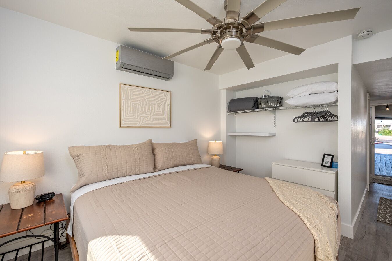 2 slaapkamers, reisbedje, gratis wifi, beddengoed