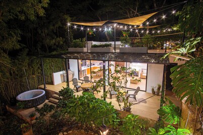 House of the Baobas! "Your home in the nature of Atitlán".