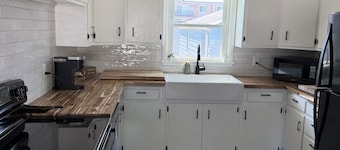 Charming 2-bedroom one level house, close to SF zoo and eco friendly cleaning!