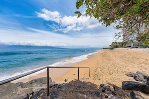 Chaise longue, serviettes de plage