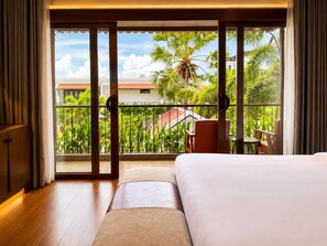 Signature-Studiosuite, Poolblick | Balkon