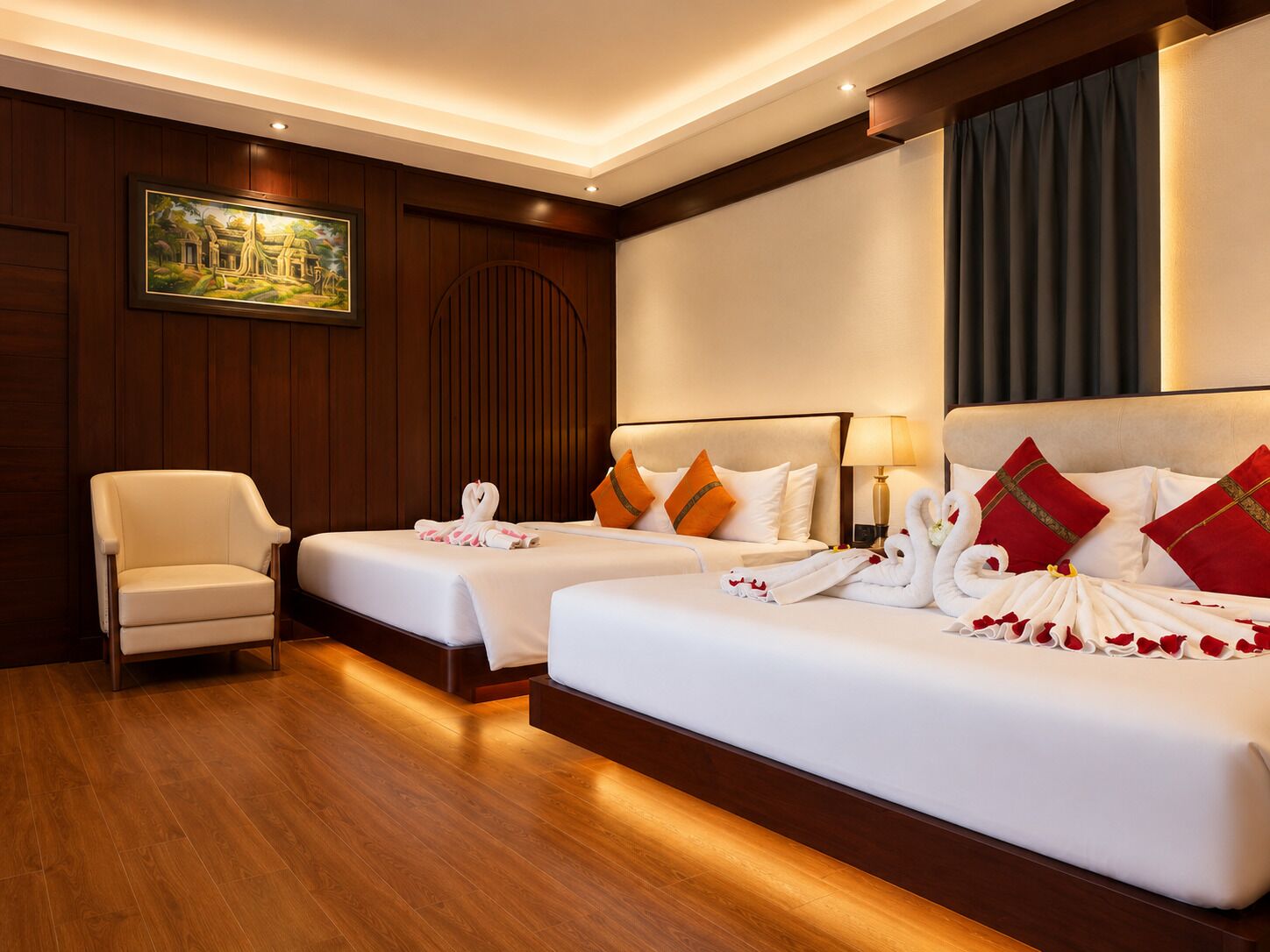 Family Suite | Premium bedding, in-room safe, desk, blackout drapes