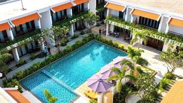 Piscina externa