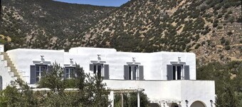 Theasis Sifnos Apatments