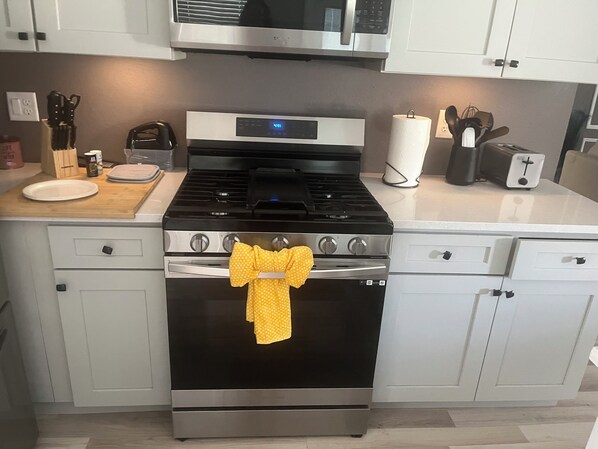 Microwave, oven, stovetop, dishwasher