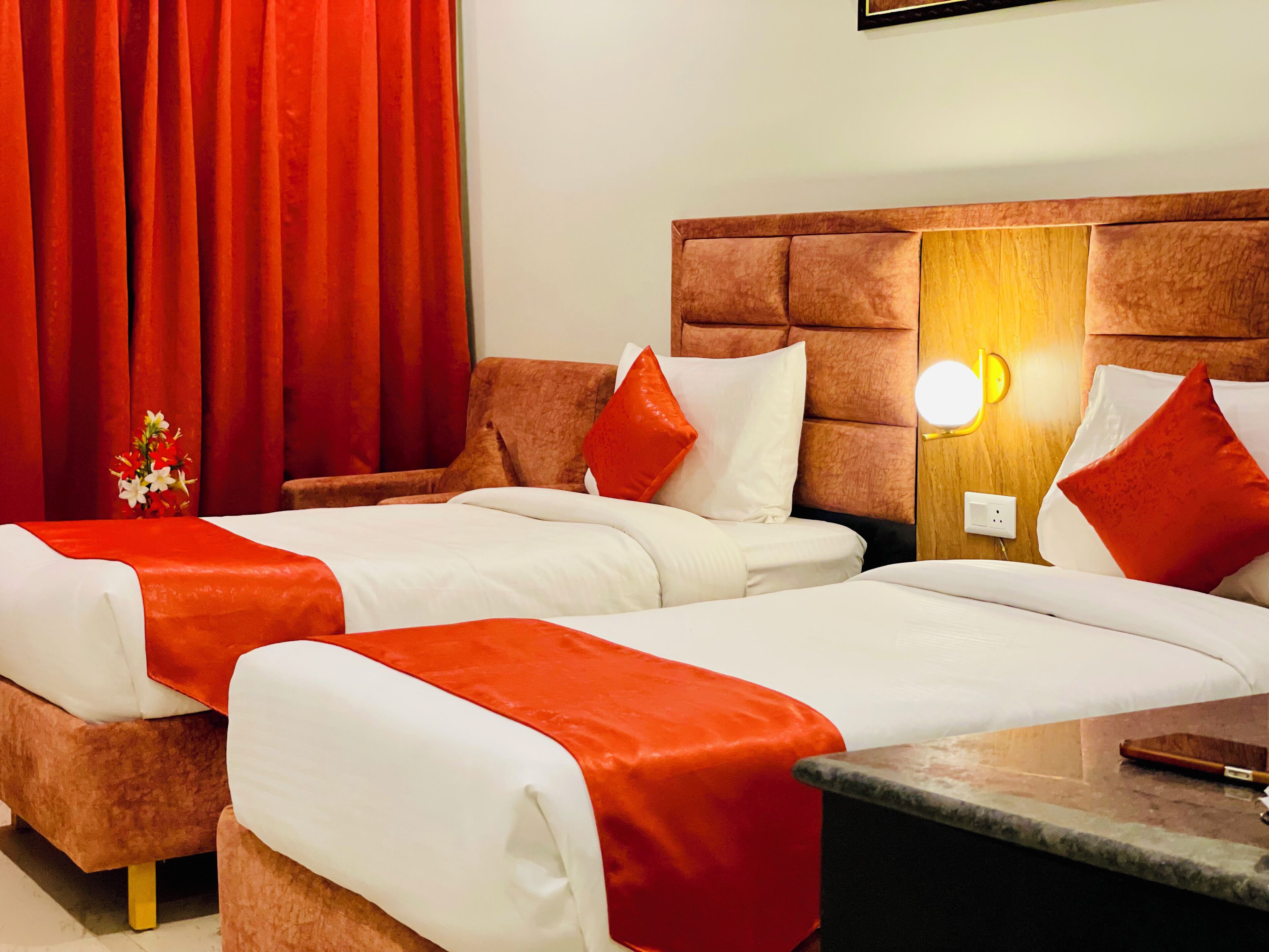 書桌、手提電腦工作空間、熨斗/熨衫板、免費 Wi-Fi