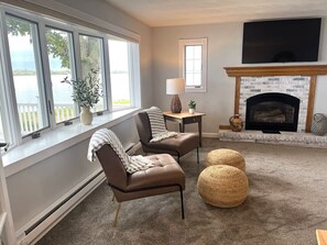 TV, fireplace - 3BR Sandy Pond LAKE HOUSE | Dock | Fire Pit | Pets (Pulaski)