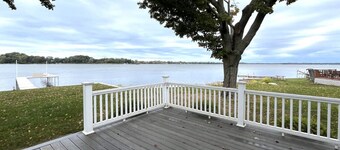 3BR Sandy Pond LAKE HOUSE | Dock | Fire Pit | Pets