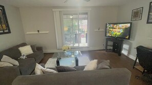 Smart TV, computer monitors