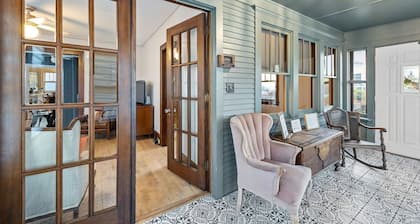 House on the Hill | Dog-Friendly