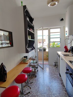 Uuni, liesi, astianpesukone