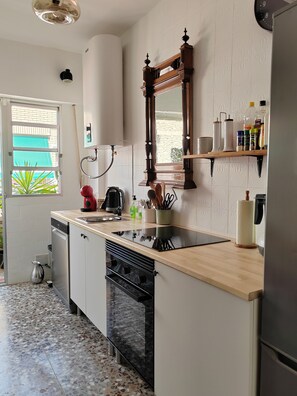 Four, plaque de cuisson, lave-vaisselle